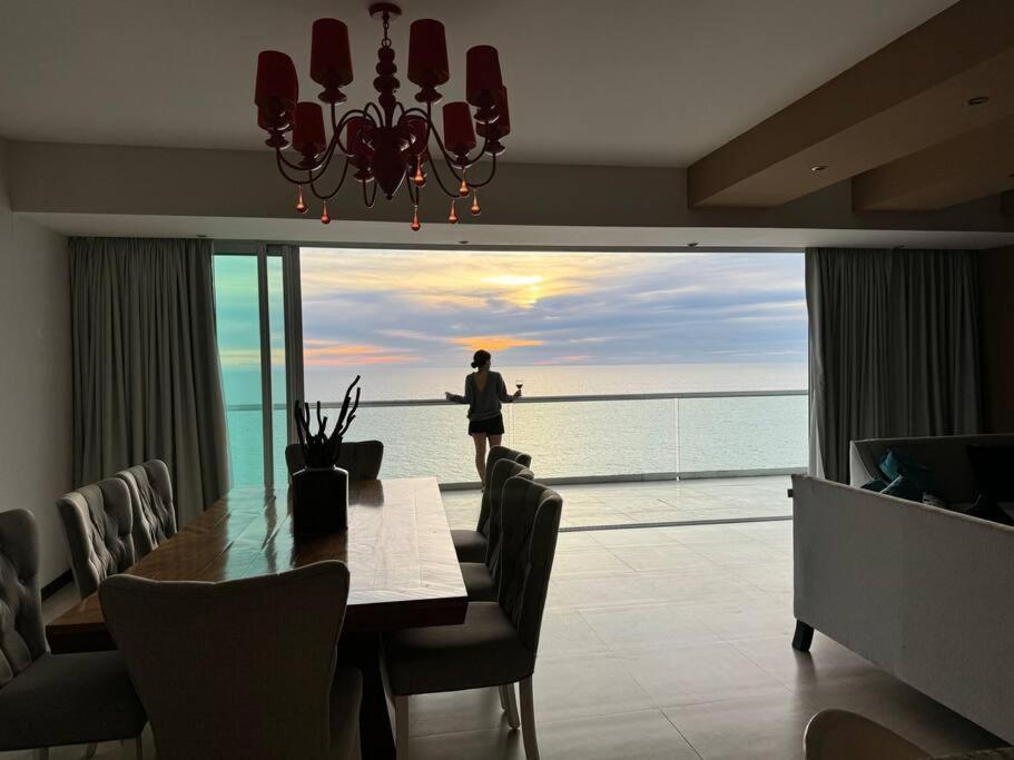 Departamento De Lujo Vista Al Mar Piso 15 Apartment Масатлан Екстериор снимка